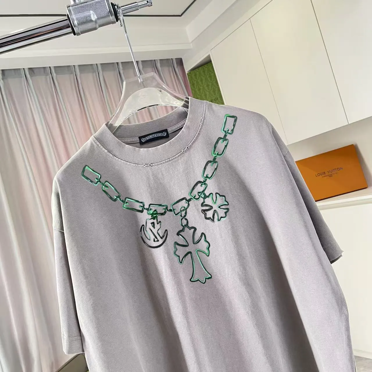 🅿️200 ch Crocodile* 2025 spring and summer new style, washed, worn, Sanskrit cross print, short-sleeved T-shirt, customized fabric 320g, same style for men and women, size: S M L XL XXL five codes, color: black gray